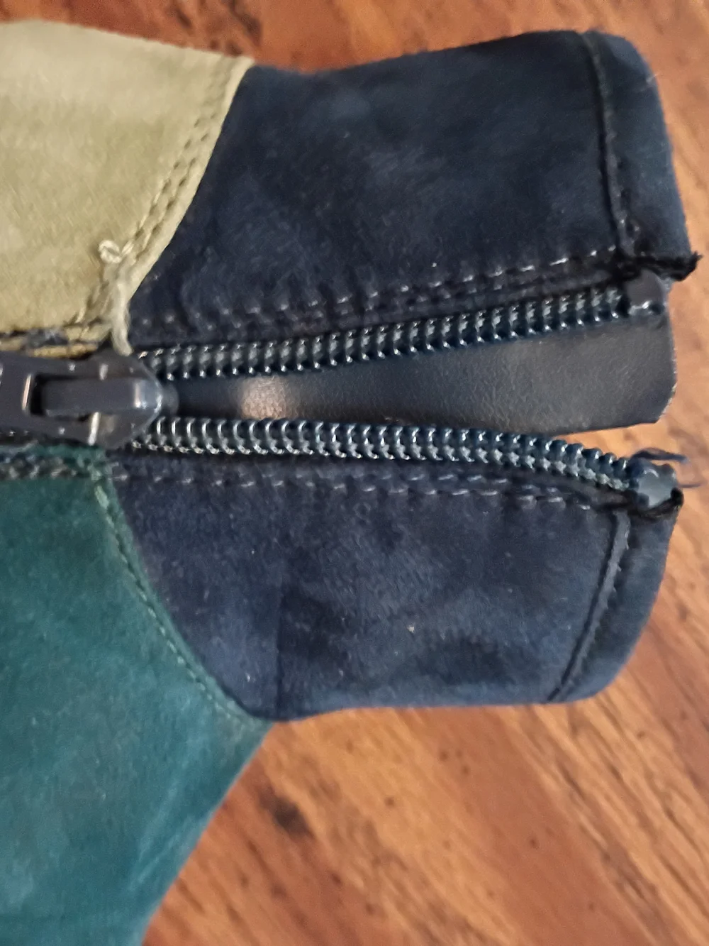 Cat & Jack Toddler Size 7 Warm Lined Ankle Boots in Teal and Navy